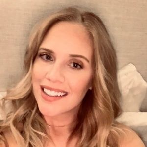 Meet your Posher, Elissa